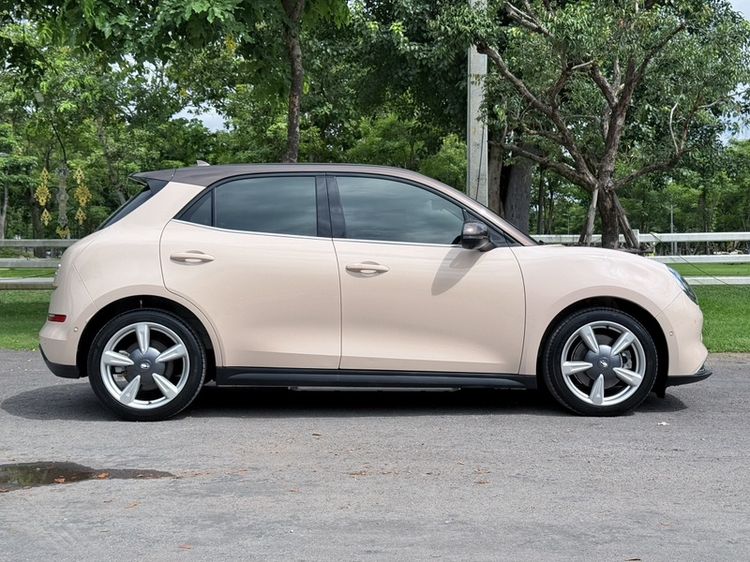 GWM ORA Good Cat 2022 500KM ULTRA Sedan ไฟฟ้า เกียร์อัตโนมัติ ครีม รูปที่ 3