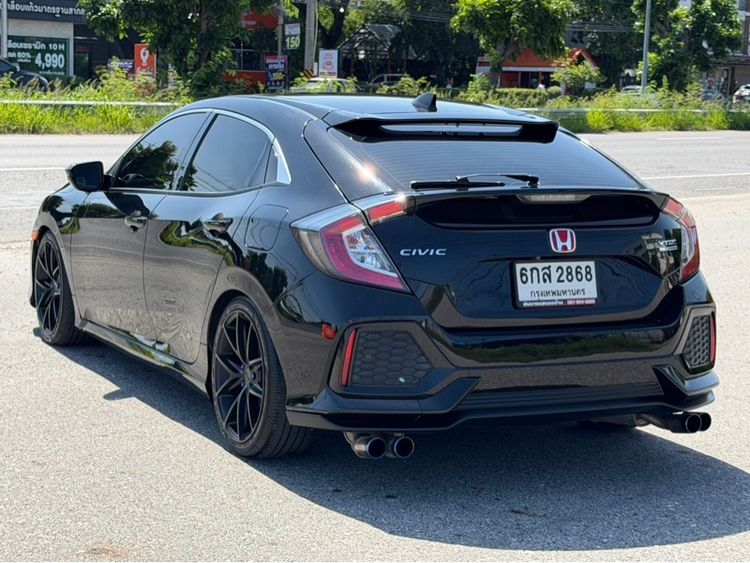 Honda Civic 2017 1.5 Turbo Sedan เบนซิน ไม่ติดแก๊ส เกียร์ธรรมดา ดำ รูปที่ 4