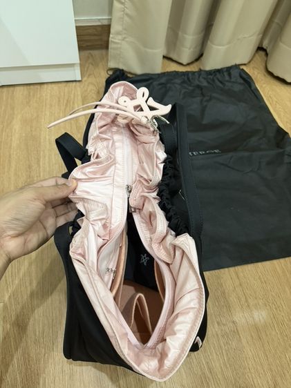 MERGE A Day Bag Medium Pink Beat กระเป๋า Tote สีดำ-ชมพู พร้อม Organizer รูปที่ 6