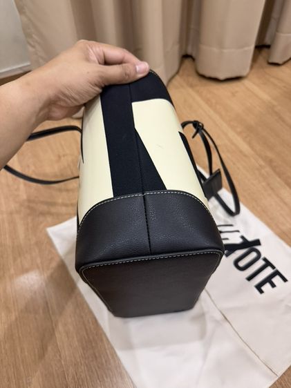Rally Tote Bag กระเป๋า Tote Rally Movement ลายครีม-ดำ พร้อมถุงผ้า รูปที่ 6
