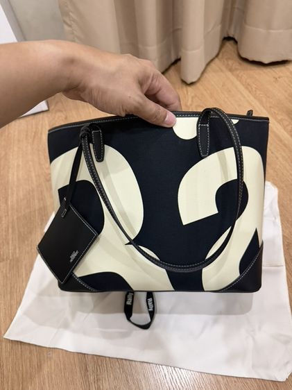 Rally Tote Bag กระเป๋า Tote Rally Movement ลายครีม-ดำ พร้อมถุงผ้า รูปที่ 2