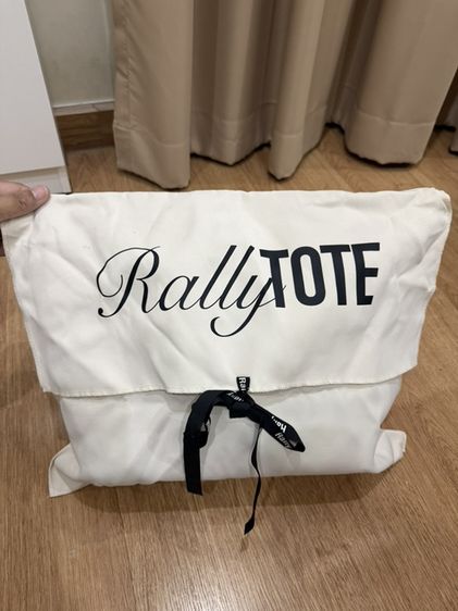Rally Tote Bag กระเป๋า Tote Rally Movement ลายครีม-ดำ พร้อมถุงผ้า รูปที่ 9