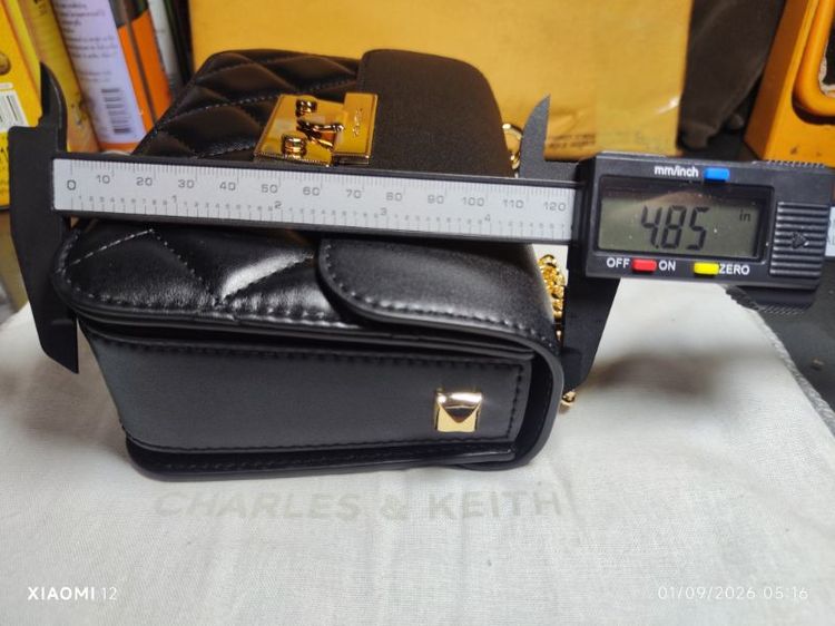 กระเป๋า CHARLES & KEITH ของแท้100%ซื้อที่ช๊อปไทย รุ่นQuilted Push-Lock Shoulder Bag รูปที่ 17