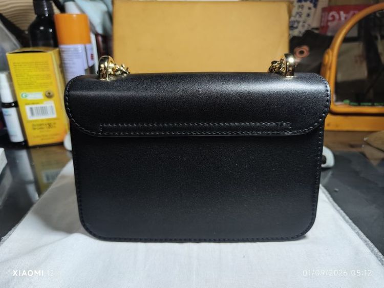 กระเป๋า CHARLES & KEITH ของแท้100%ซื้อที่ช๊อปไทย รุ่นQuilted Push-Lock Shoulder Bag รูปที่ 6