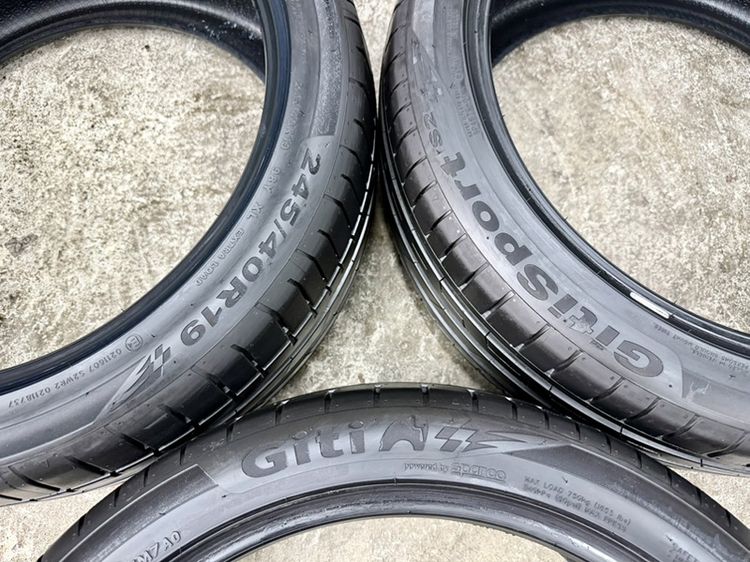 ยางถอดป้ายแดงขอบ 19” ยี่ห้อ GITI รุ่น GITISPORT S2 ขนาด 245-40R19 ปี 26 ตุ่มหน้ายางยังอยู่ครบ