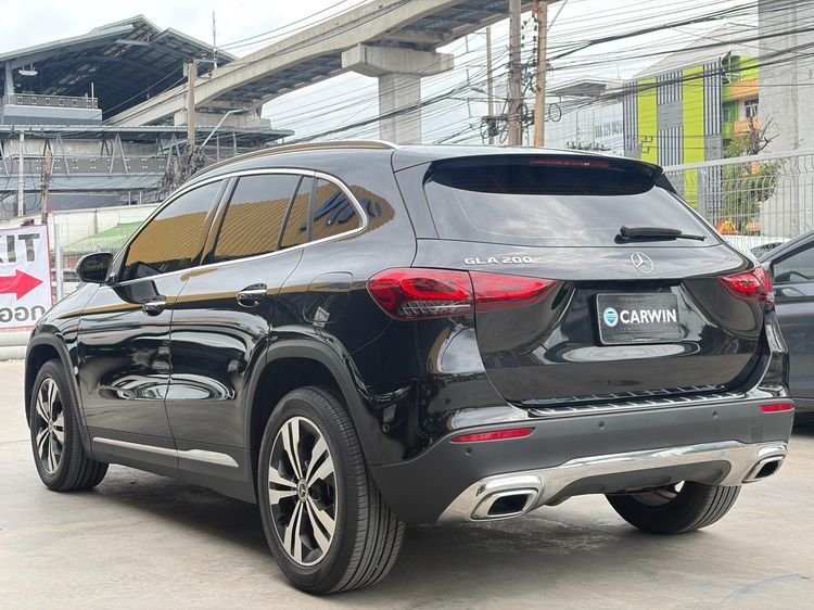 Mercedes-Benz GLA-Class 2023 GLA200 Utility-car เบนซิน ไม่ติดแก๊ส เกียร์อัตโนมัติ ดำ รูปที่ 4