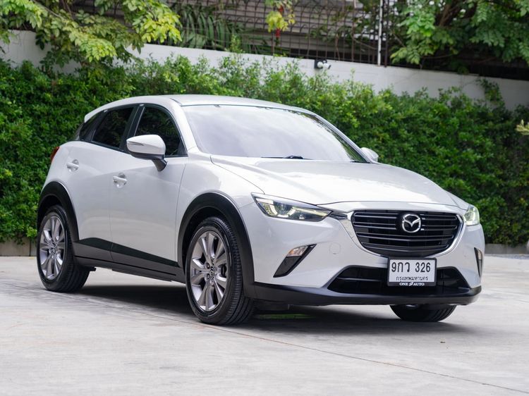 รถ Mazda CX-3 2.0 E สี ขาว