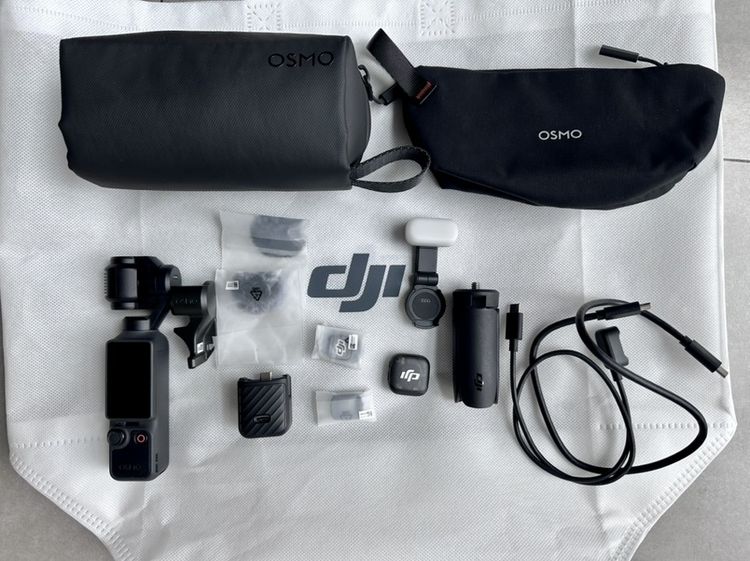 กล้อง DJI Osmo Pocket 4 Creator Comboประกันศูนย์DJI ใช้งานมา2ครั้ง สภาพเหมือนใหม่