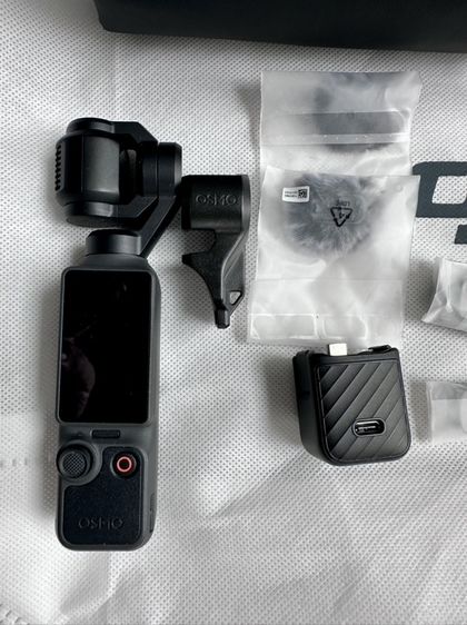 กล้อง DJI Osmo Pocket 4 Creator Comboประกันศูนย์DJI ใช้งานมา2ครั้ง สภาพเหมือนใหม่ รูปที่ 2