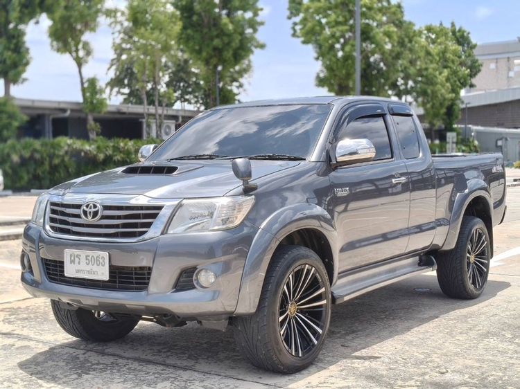 รถ Toyota Hilux Vigo Champ Smart Cab 2.5 E VNT Prerunner สี เทา