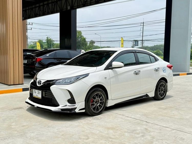 Toyota Yaris ATIV 2021 1.2 Entry Sedan เบนซิน ไม่ติดแก๊ส เกียร์อัตโนมัติ ขาว รูปที่ 3