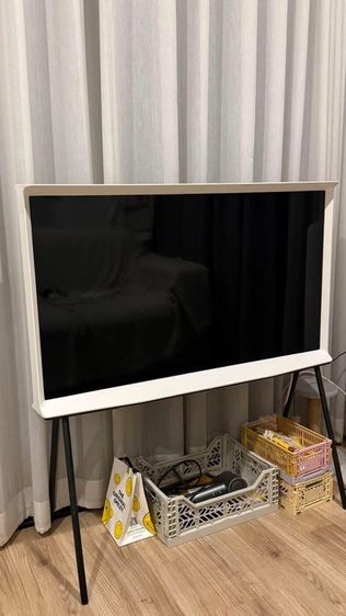 Sumsung serif T.V 43 นิ้ว