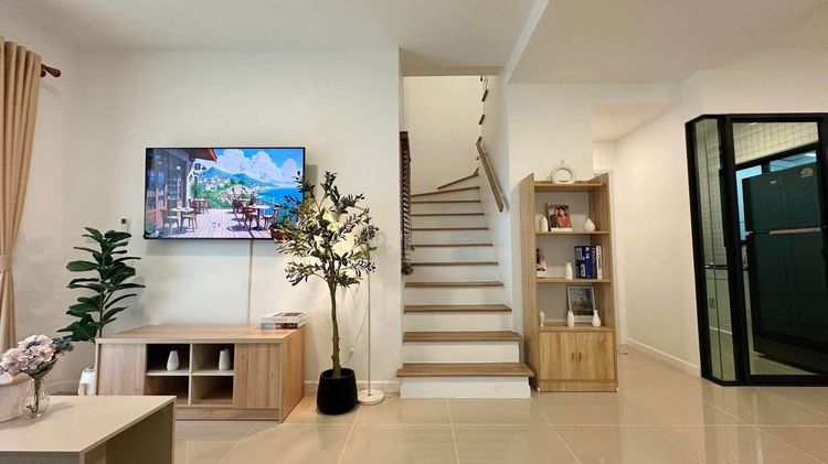 อื่นๆ ตกแต่งครบ สร้างเสร็จก่อน 2010 🏡 ให้เช่าทาวน์โฮม 2 ชั้น บ้านใหม่ตกแต่งพร้อมอยู่ ทำเลแม่เหียะ เชียงใหม่ รูปที่ 3