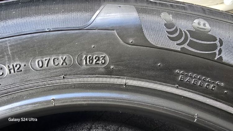 ยางCRV 235​ 65R17​ ปี23 Michelin Primacy​ SUV​ Plus​ ไม่ปะ​ สวยจัดๆ​น้องๆยางใหม่ ขนเชื่อมร่องยาง​ ตุ่มมุมยาง​ ครบๆ วิ่งน้อย ดอกเต็ม​ นุ่มเงียบสุดๆ​ รูปที่ 9