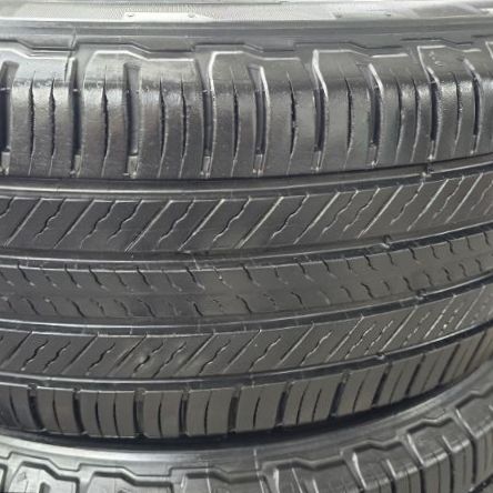 ยางCRV 235​ 65R17​ ปี23 Michelin Primacy​ SUV​ Plus​ ไม่ปะ​ สวยจัดๆ​น้องๆยางใหม่ ขนเชื่อมร่องยาง​ ตุ่มมุมยาง​ ครบๆ วิ่งน้อย ดอกเต็ม​ นุ่มเงียบสุดๆ​