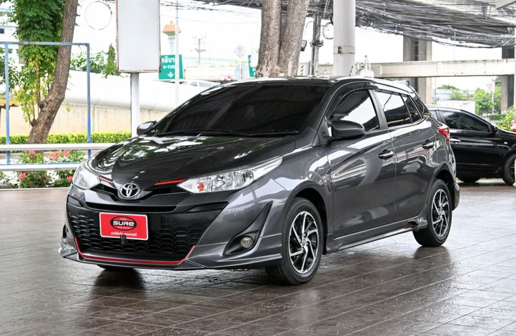 TOYOTA YARIS 1.2 J HATCHBACK เกียร์ออโต้ ปี 2019  แฮกซ์แบ็ค 5 ประตูยอดนิยม ราคาประหยัด คุ้มค่า