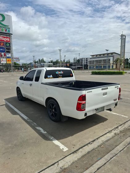 Toyota Hilux Vigo 2013 2.5 E Pickup ดีเซล ไม่ติดแก๊ส เกียร์ธรรมดา ขาว รูปที่ 2