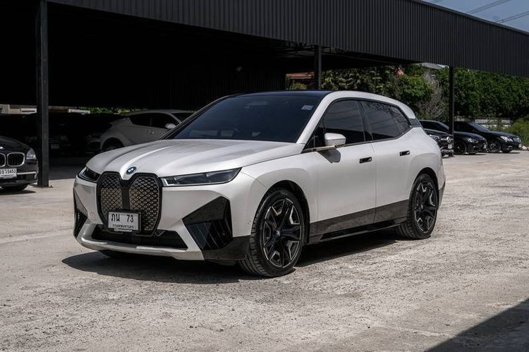 BMW iX 2024 xDrive50 Sport Sedan ไฟฟ้า ขาว