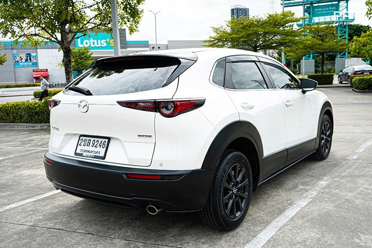 Mazda CX-30 2022 2.0 C Utility-car เบนซิน ไม่ติดแก๊ส เกียร์อัตโนมัติ ขาว รูปที่ 4
