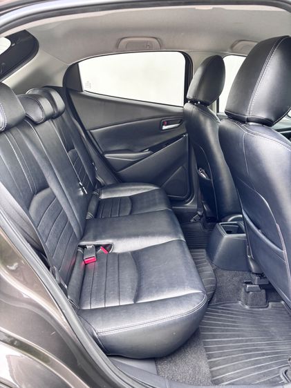 Mazda Mazda 2 2019 1.3 High Connect Sedan เบนซิน เกียร์อัตโนมัติ น้ำตาล รูปที่ 4