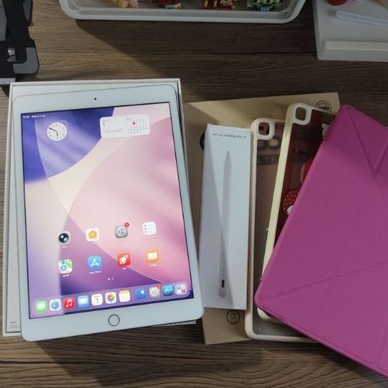 ipad gen8 32gb wifi ครบกล่อง