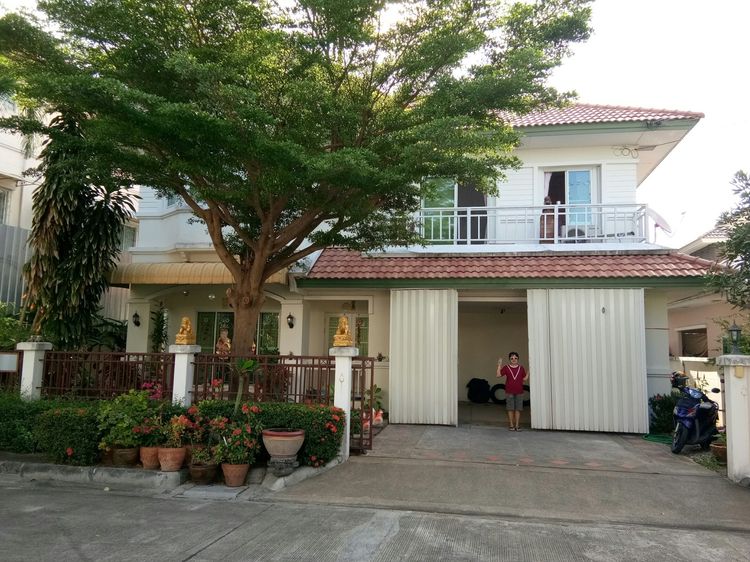 อื่นๆ ตกแต่งครบ สร้างเสร็จก่อน 2010 ขายบ้านเดี่ยว ม.อลิชา3 โซนใกล้สระว่ายน้ำ ซอยพุทธบูชา 36 ถนนพุทธบูชา บางมด ทุ่งครุ ประชาอุทิศ ใกล้มหาลัยเทคโนโลยีพระจอมเกล้าธนบุรี (ม.บางมด ) รูปที่ 2