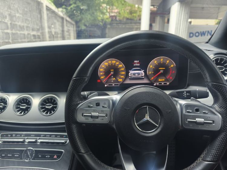 Mercedes-Benz E-Class 2018 E300 Sedan เบนซิน ไม่ติดแก๊ส เกียร์อัตโนมัติ ขาว รูปที่ 4