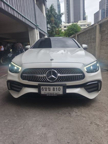 รถ Mercedes-Benz E-Class E300 สี ขาว