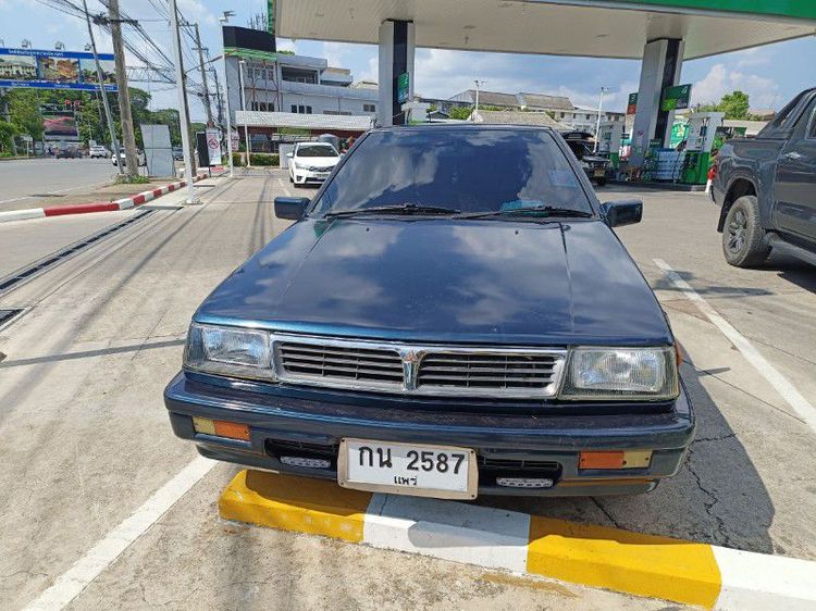 รถ Mitsubishi Lancer 1.5 GLXi สี เขียว