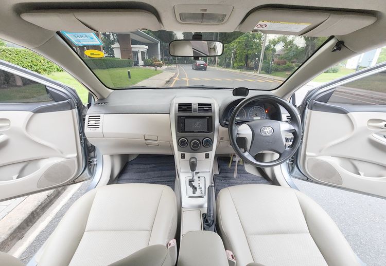 Toyota Altis 2011 1.6 E Sedan เบนซิน LPG เกียร์อัตโนมัติ รูปที่ 4