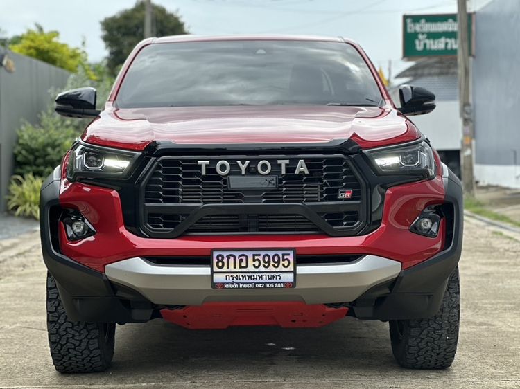 รถ Toyota Hilux Revo 2.8 4WD GR Sport Wide Tread Double Cab สี แดง