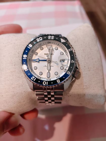 Seiko 5 Sports Skx Series Gmt รุ่น SSK033K สีขาว