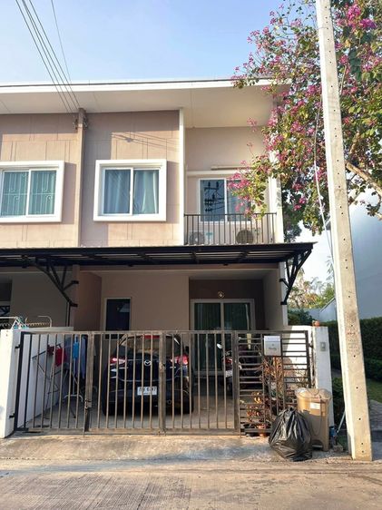 ขายทาวน์โฮมหลังมุม ใกล้ รถไฟฟ้าสายสุขุมวิท  (เจ้าของขายเอง)