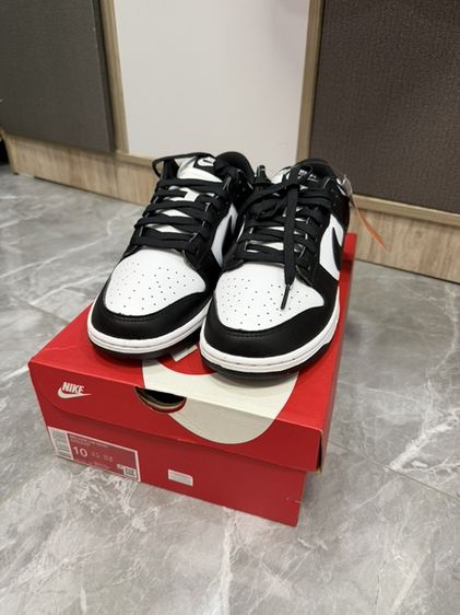 รองเท้า Nike