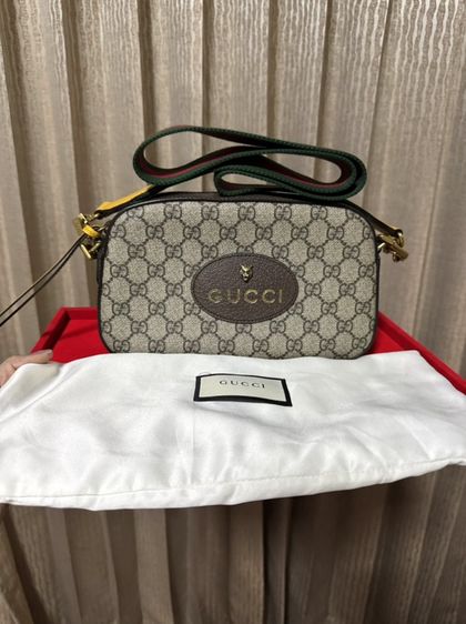 กระเป๋า Gucci  สภาพดีหนอนตู้เจ้าของขายเองค่ะ