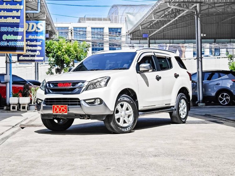 รถ Isuzu MU-X 2.5 สี เทา