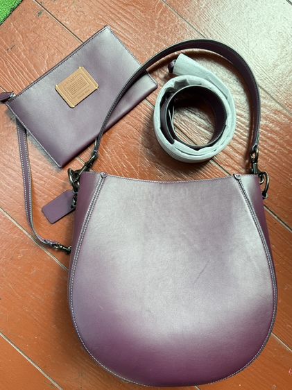 กระเป๋าสะพาย Coach รูปที่ 4