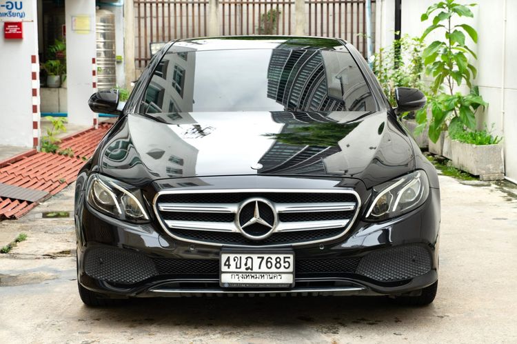 Mercedes-Benz E-Class 2017 E220 Sedan ดีเซล ไม่ติดแก๊ส เกียร์อัตโนมัติ ดำ รูปที่ 3