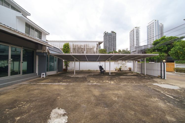 ให้เช่า อาคารสำนักงาน สำนักงานหลังบ้าน ลาดพร้าว ซอย 8 รูปที่ 2