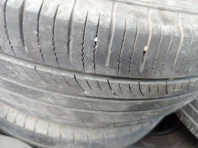 ขายยาง Toyo 215/60R16 ปี 23