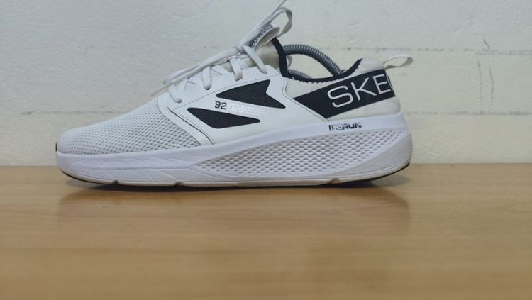รองเท้าวิ่ง ผู้ชาย ขาว SKECHERS 44.0 28.5 แท้ มือสอง