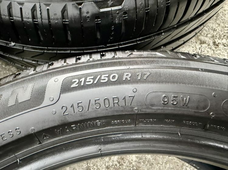 ยางน้องป้ายแดงขอบ 17” ยี่ห้อ MICHELIN รุ่น PRIMACY5 ขนาด 215-50R17 ปี 25 ดอกยางสวยพร้อมใช้งาน ไม่ปะ ไม่บวม รับประกัน รูปที่ 3