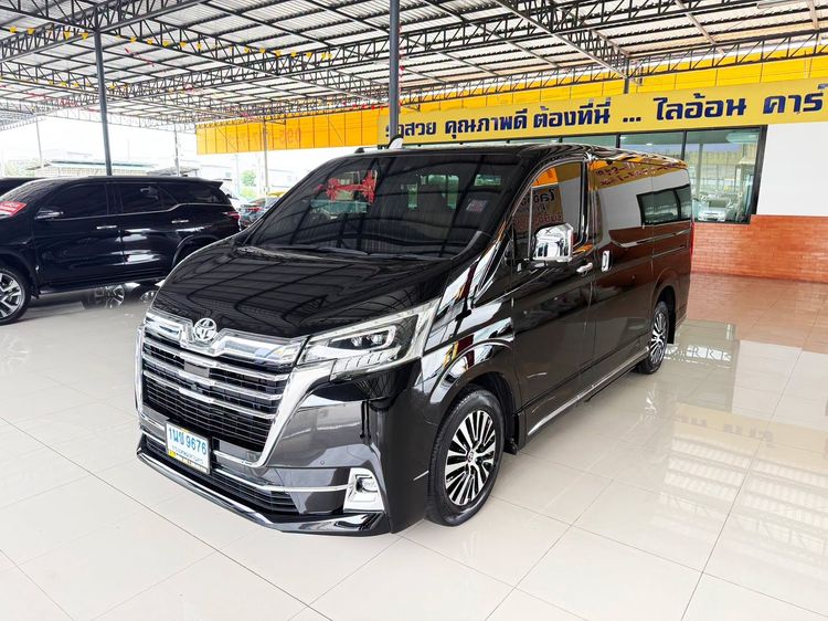 Toyota Majesty 2025 2.8 Grande Van ดีเซล ไม่ติดแก๊ส เกียร์อัตโนมัติ ดำ