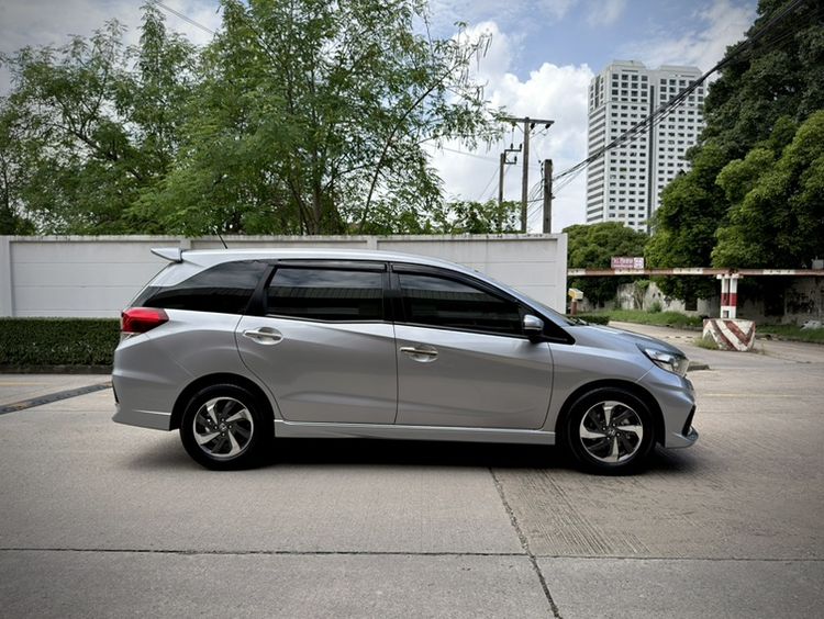 Honda Mobilio 2020 1.5 RS Utility-car เบนซิน ไม่ติดแก๊ส เกียร์อัตโนมัติ เทา รูปที่ 3