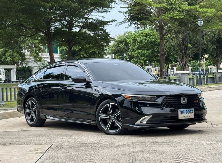Honda Accord 2025 2.0 e:HEV RS Sedan ไฮบริด ไม่ติดแก๊ส เกียร์อัตโนมัติ ดำ รูปที่ 3