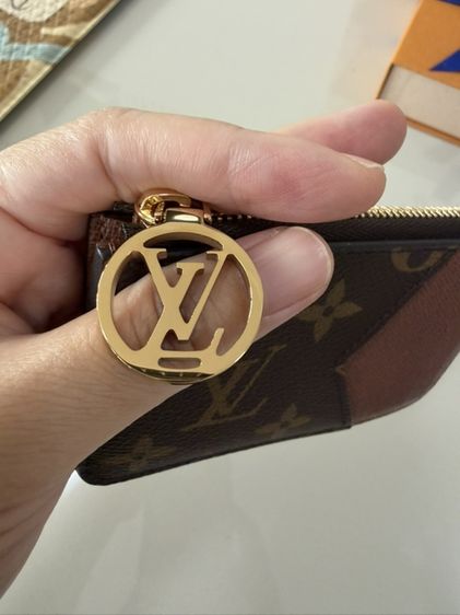 Very good to Like New สวยกริบ LV Romy Card holder monogram รูปที่ 3