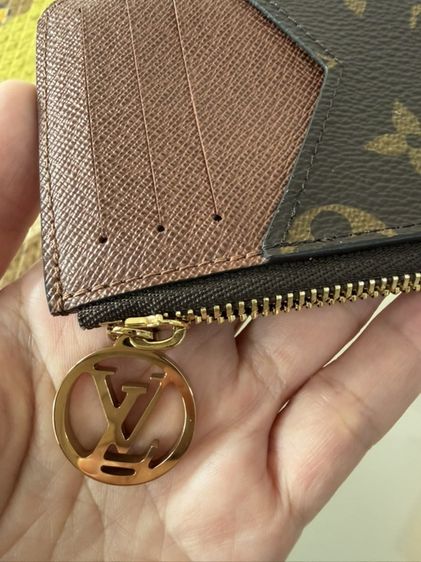Very good to Like New สวยกริบ LV Romy Card holder monogram รูปที่ 7