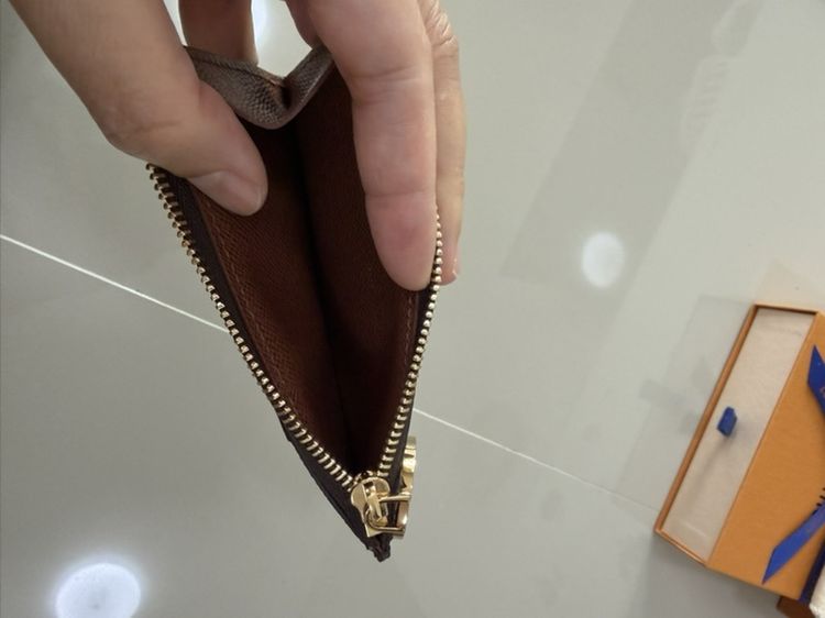 Very good to Like New สวยกริบ LV Romy Card holder monogram รูปที่ 6