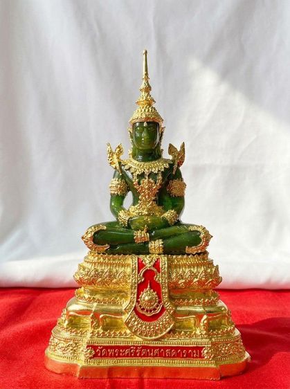 พระแก้วมรกต ฤดูร้อน ฤดูฝน ฤดูหนาว (ราคาต่อ1องค์) สำนักพระราชวังจัดสร้าง ปี2542 วัดพระศรีรัตนศาสดาราม หน้าตัก 5 นิ้ว