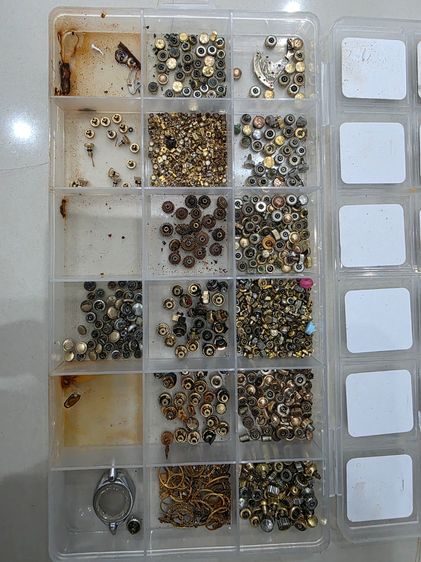 A.อะไหล่เม็ดมะยม นาฬิกา ของเก่าเก็บ Watch Crown สวยหายาก คละหลายยี่ห้อ ขายตามสภาพ พร้อมส่ง 1 เม็ด มีสีทอง สีนาค 